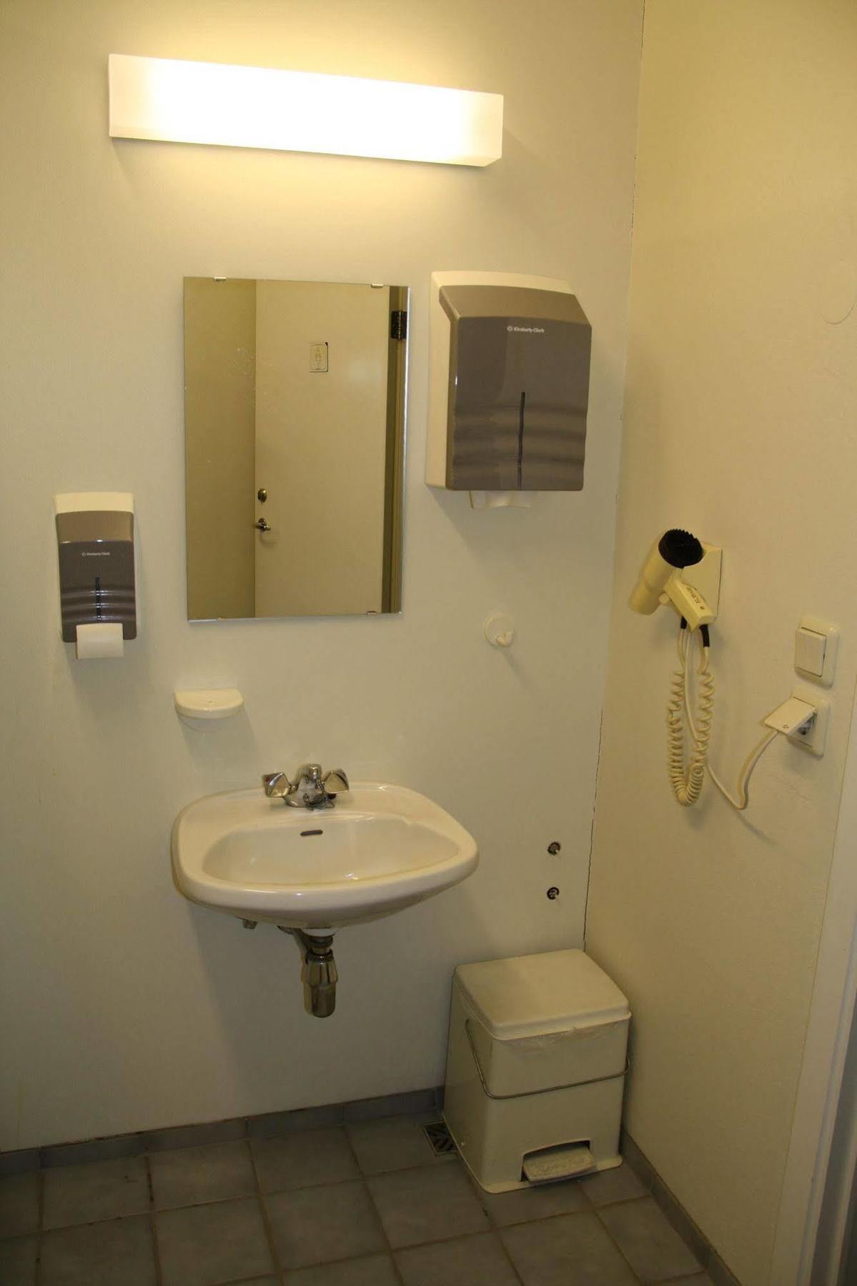 Reykjanes Hostel エクステリア 写真