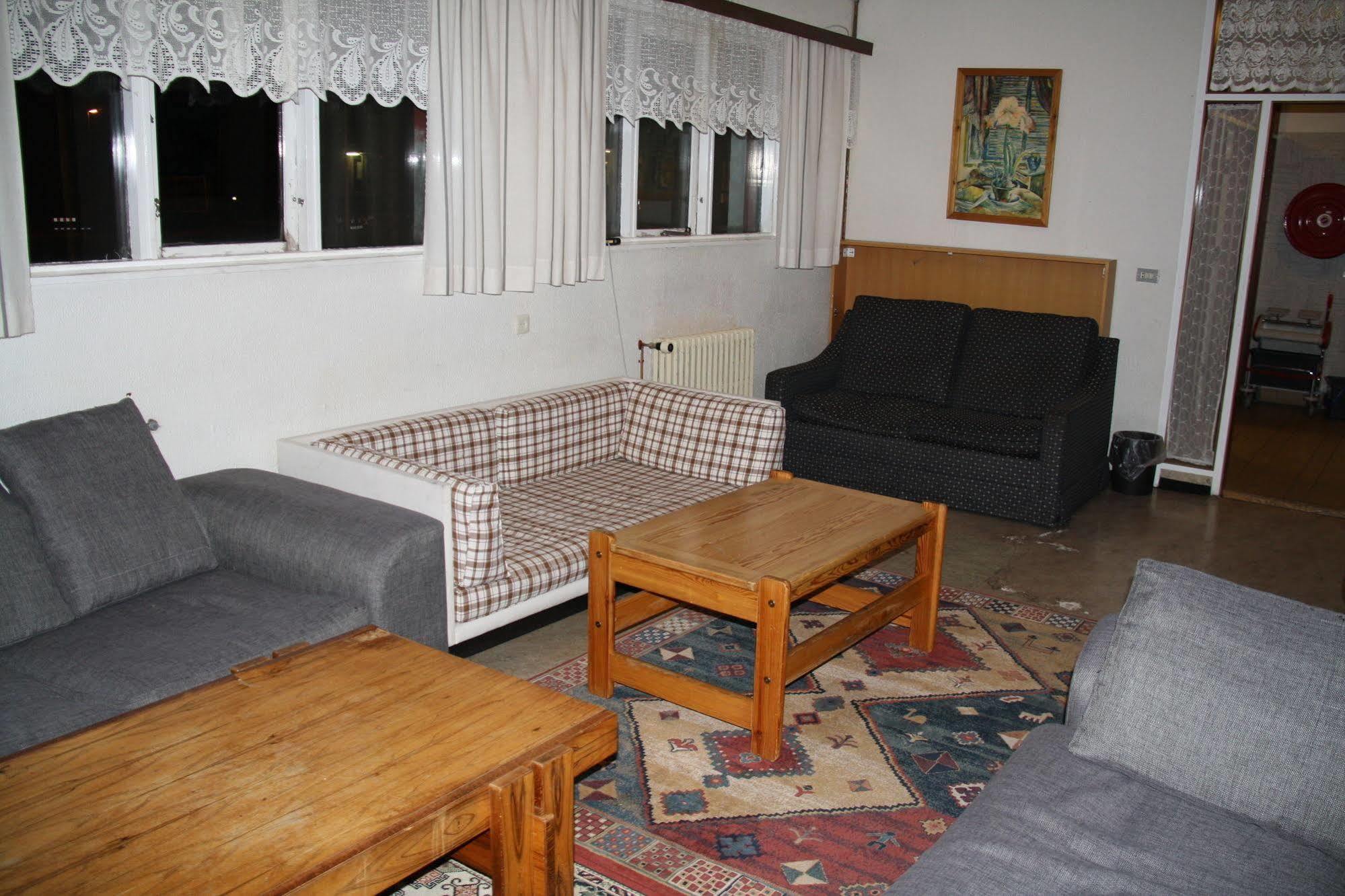 Reykjanes Hostel エクステリア 写真